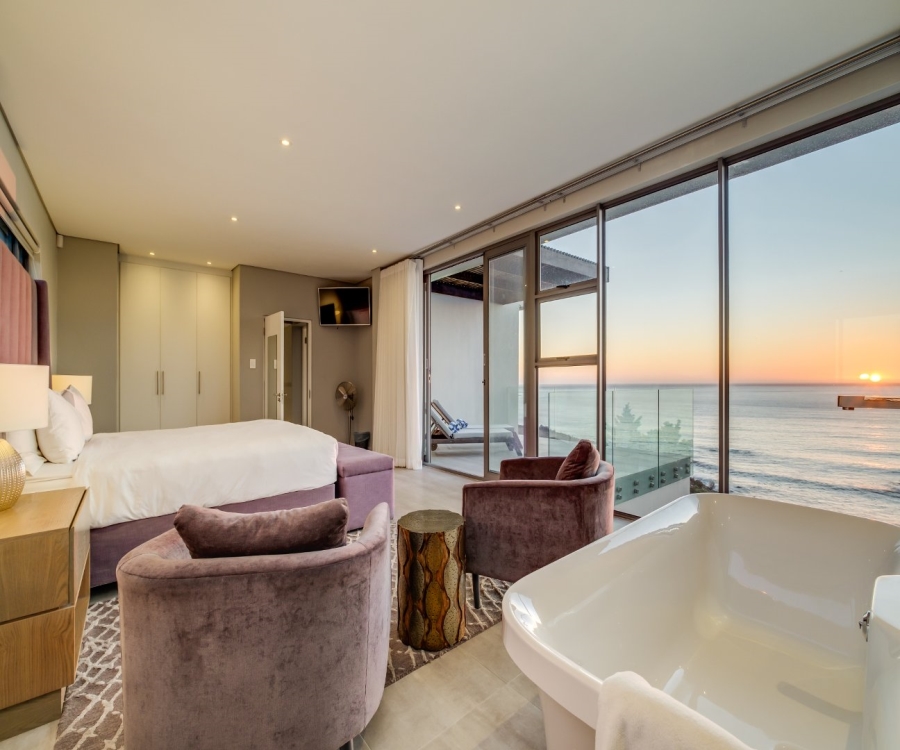 6 Bedroom Property for Sale in Camps Bay Western Cape